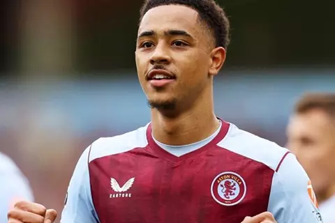 الصفقة الرابعة في الطريق.. نيوكاسل يقترب من ضم جاكوب رامسي